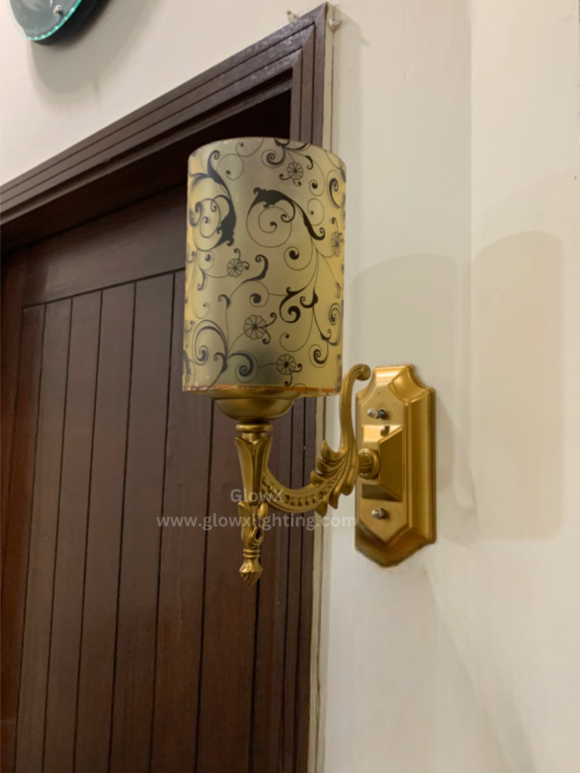 Golden Grace Lamp